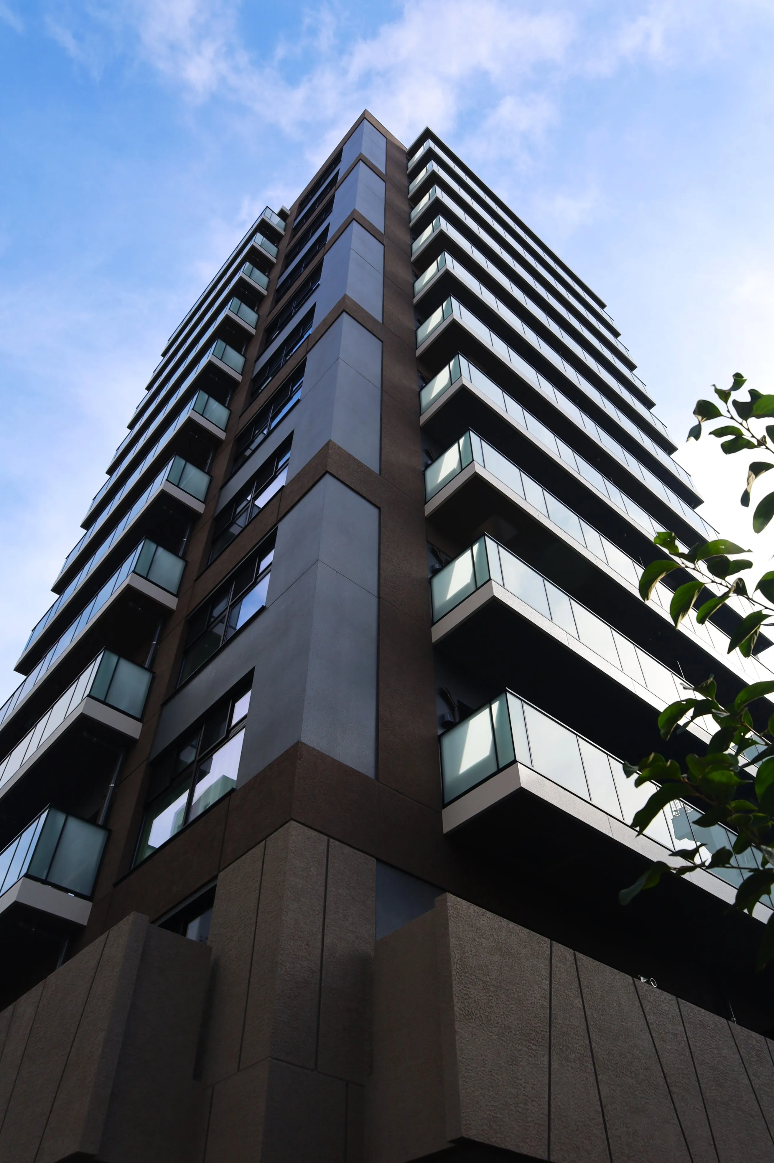 RIVER-WALK CROSSING 様